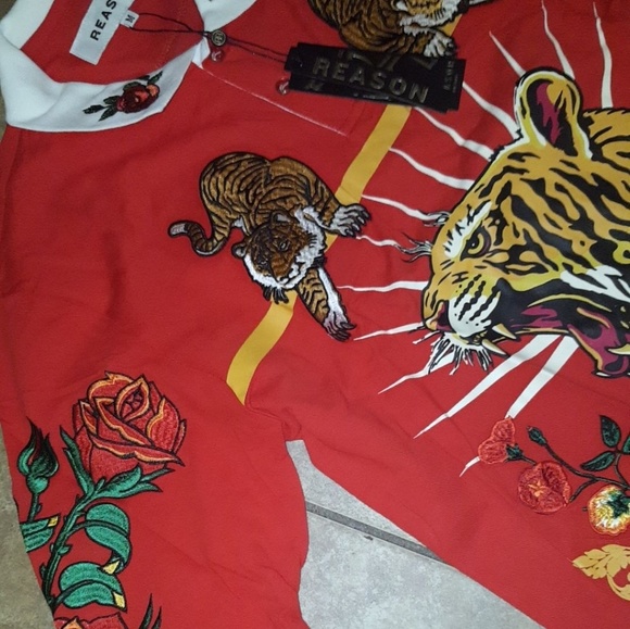 🚫SOLD!!!!!🚫New Tiger Rugby shirt Red - Picture 3 of 8